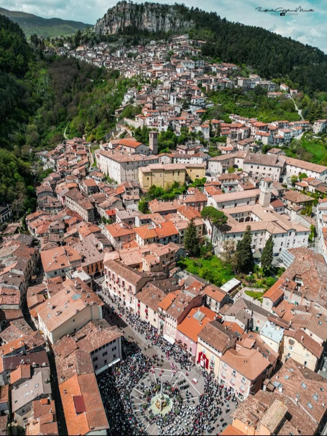 Appartamento Luzzi Tagliacozzo Exterior foto